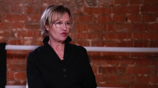 Ирина Розанова В Облегающем Костюме Занимается Фитнесом – Конец Операции «Резидент» 1986